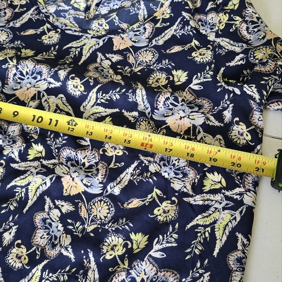 Fade Glory Floral-Print blouse size M - Picture 5 of 8